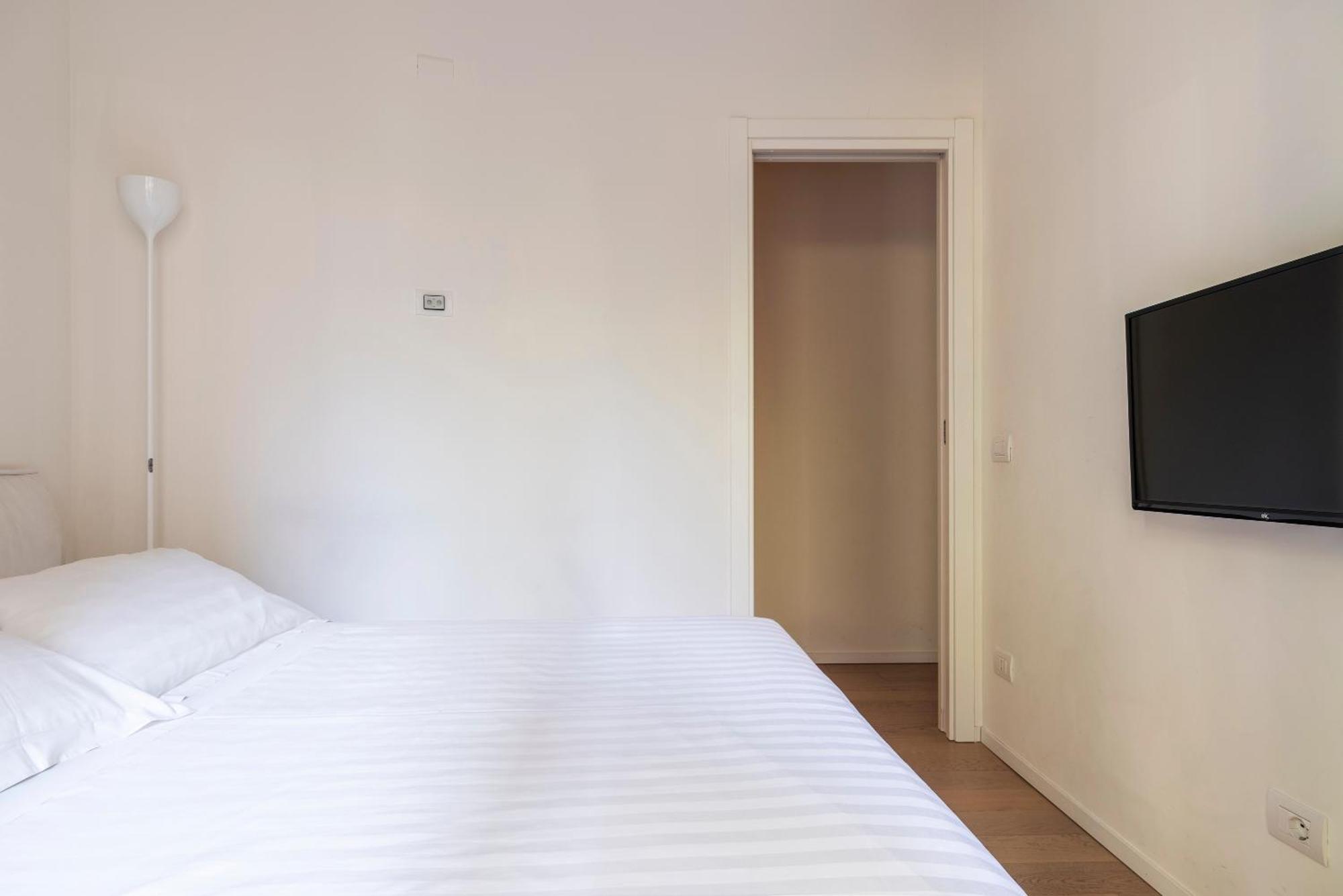Fifty Eight Milan Duomo Apartment Exterior photo